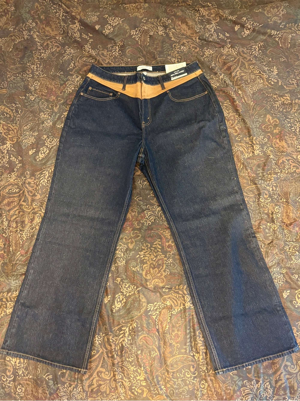 Abercrombie & Fitch Women’s Dark Blue Straight-Leg Jeans with Tan Waistband